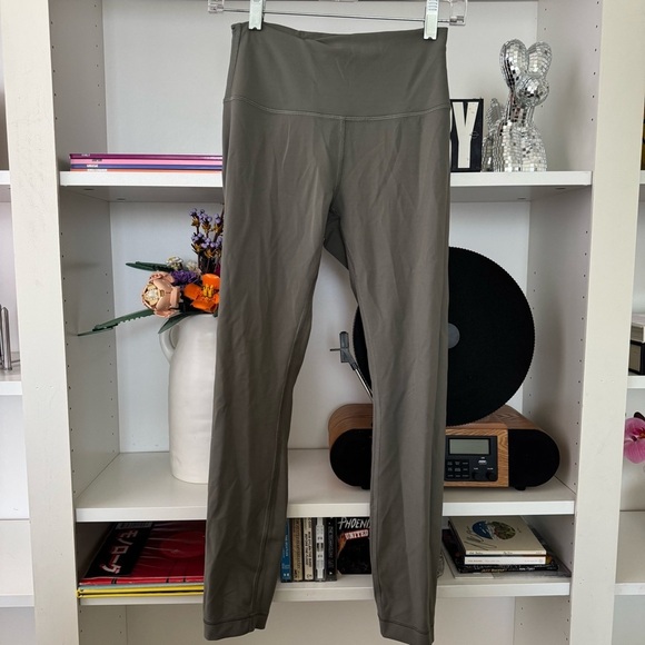 LULULEMON Green Wunder Train High-Rise Tights - Picture 5 of 7